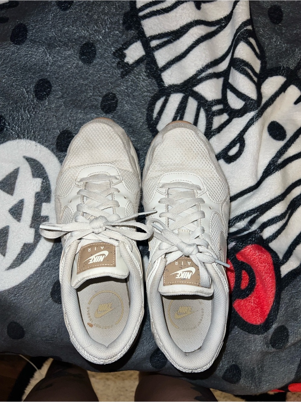 Nike - Picture 3 of 7